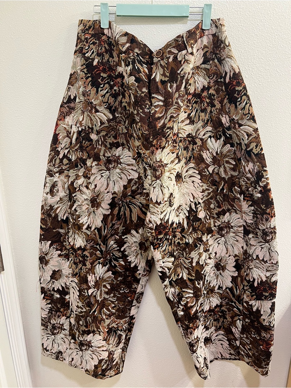 Davi & Dani Tapestry Floral Print Women's Barrel Pants